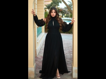  alt="Mona Farouq"
