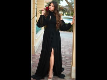  alt="Mona Farouq"