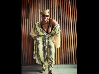  alt="Aisha Hinds"