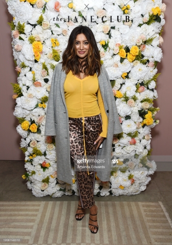 Noureen DeWulf