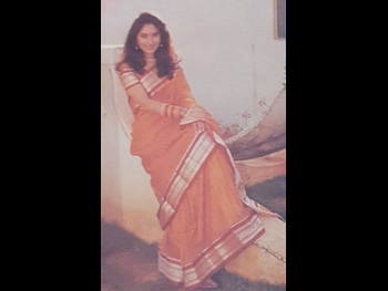  alt="Meenakshi Sheshadri"