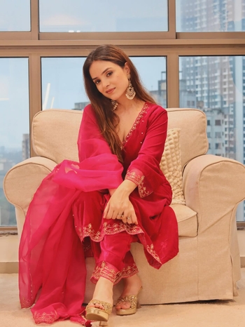 Simran Dhanwani