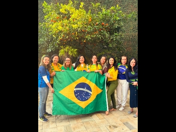  alt="Suzana Alves"