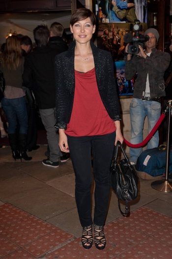 Emma Willis (V)