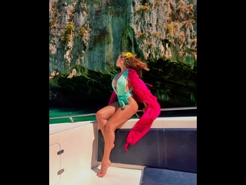  alt="Sara Uribe"