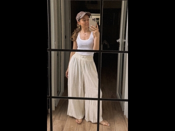 alt="Anna Karwan"