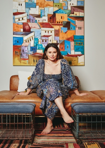 Katie Lowes