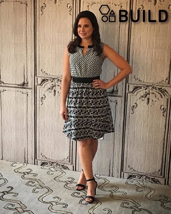 Katie Lowes