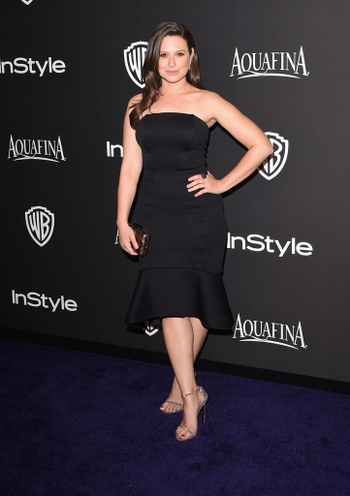 Katie Lowes