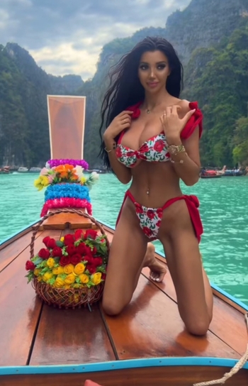 Chloe Khan