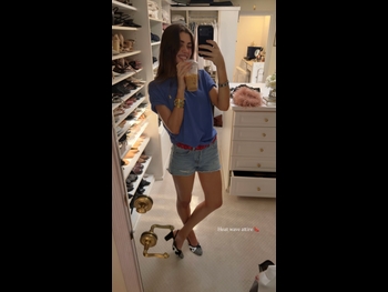 alt="Amelie Zilber"