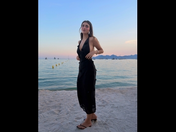  alt="Amelie Zilber"