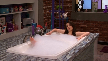 Miranda Cosgrove