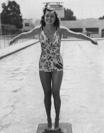 Esther Williams (I)