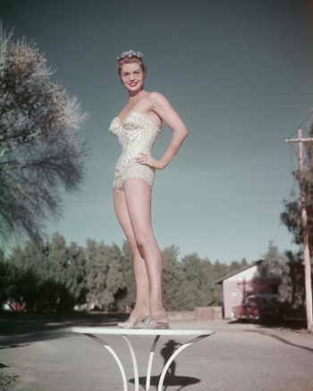 Esther Williams (I)