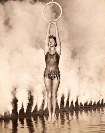 Esther Williams (I)