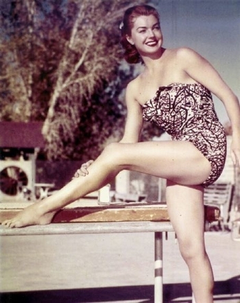 Esther Williams (I)