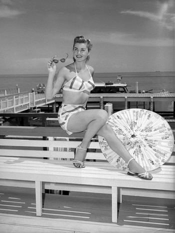 Esther Williams (I)