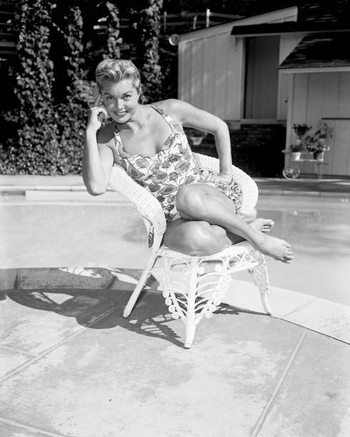 Esther Williams (I)