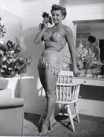 Esther Williams (I)