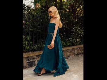  alt="Claudia Schiffer"