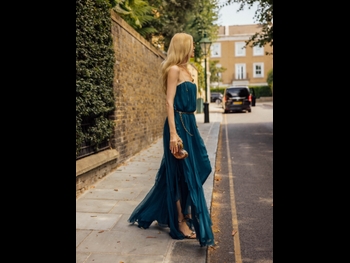 alt="Claudia Schiffer"