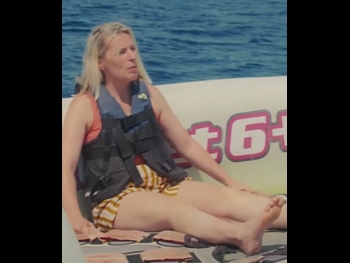  alt="Sara Pascoe"