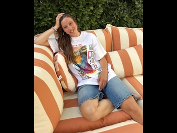  alt="Suzanne Schulting"