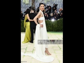  alt="Liu Wen"