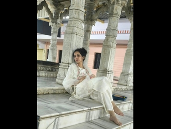  alt="Vaishnavi Dhanraj"