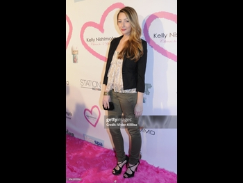  alt="Natalie Dreyfuss"