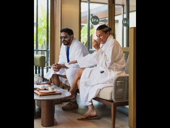  alt="Neha Dhupia"