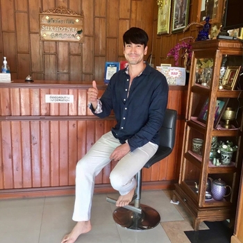 Nadech Kugimiya