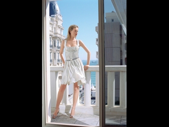  alt="Eva Herzigova"