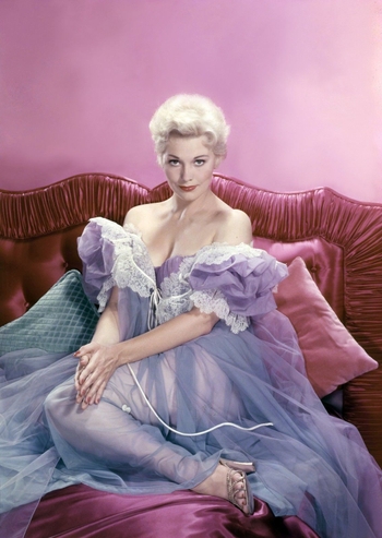 Kim Novak (I)