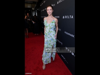 alt="Isabella Blake-thomas"