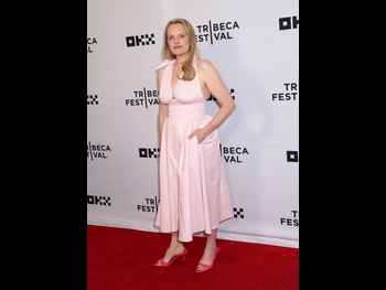  alt="Elisabeth Moss"