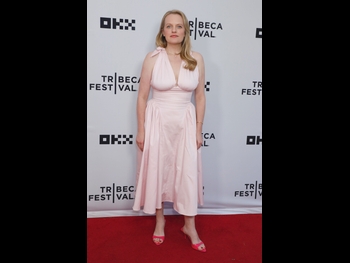  alt="Elisabeth Moss"
