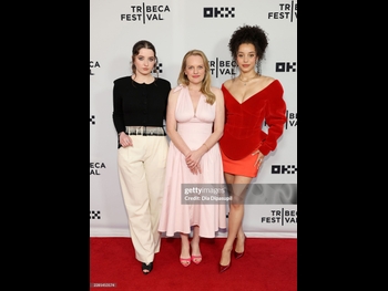  alt="Elisabeth Moss"