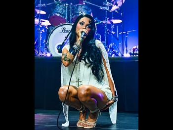  alt="Maggie Lindemann"
