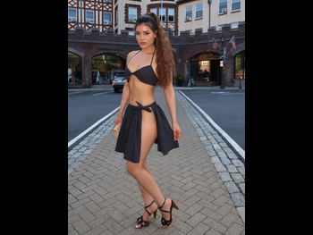  alt="Daniella Salvi"