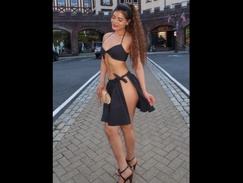  alt="Daniella Salvi"