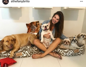 Sthefany Brito