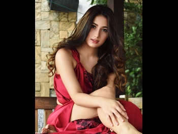  alt="Liezel Lopez"