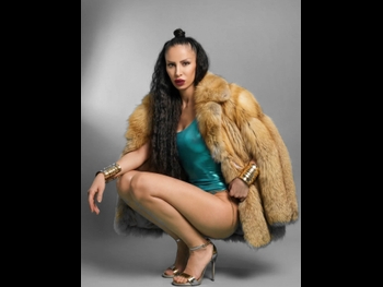  alt="Elena Fakou"