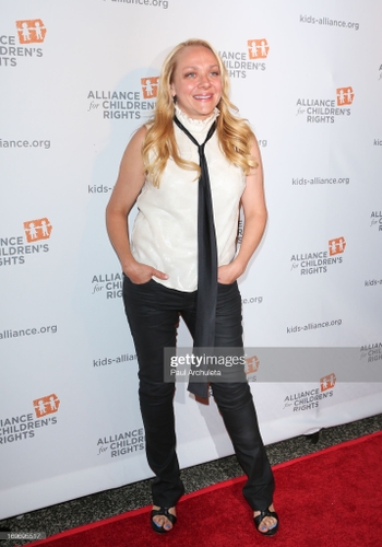 Nicole Sullivan (I)