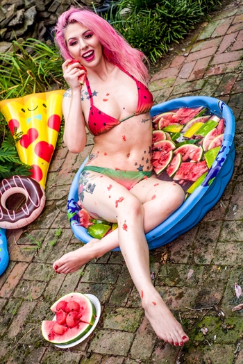 Annalee Belle