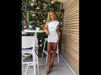  alt="Caro Daur"