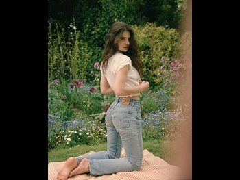  alt="Eve Dumon"