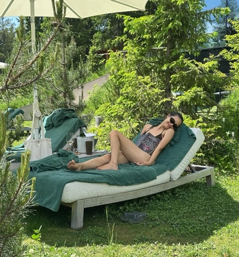 Urassaya Sperbund